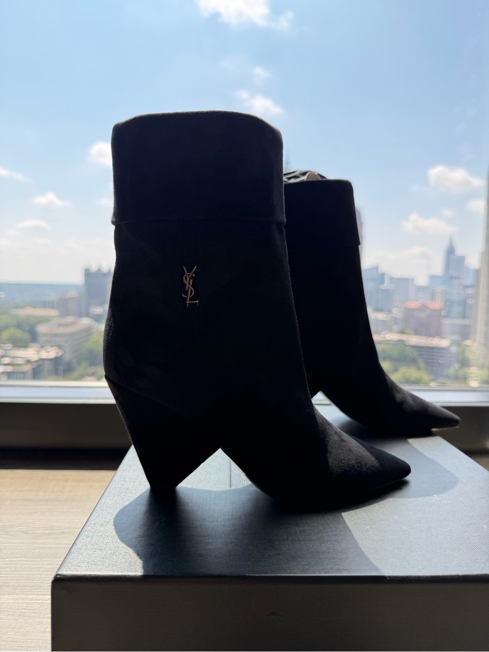 Yves Saint Laurent Black Suede Pointed-Toe Ankle Boots Liz 85 Boots size 38